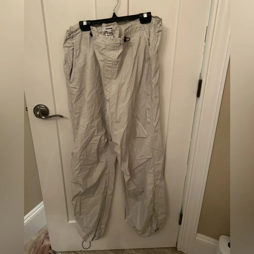 NWT Garage Paxton Parachute Pants - Picture 3 of 4